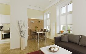 City Park Boardinghouse - #25-30 - Freundliche Apartments, Wahlweise Mit Fruehstueck, Im Zentrum